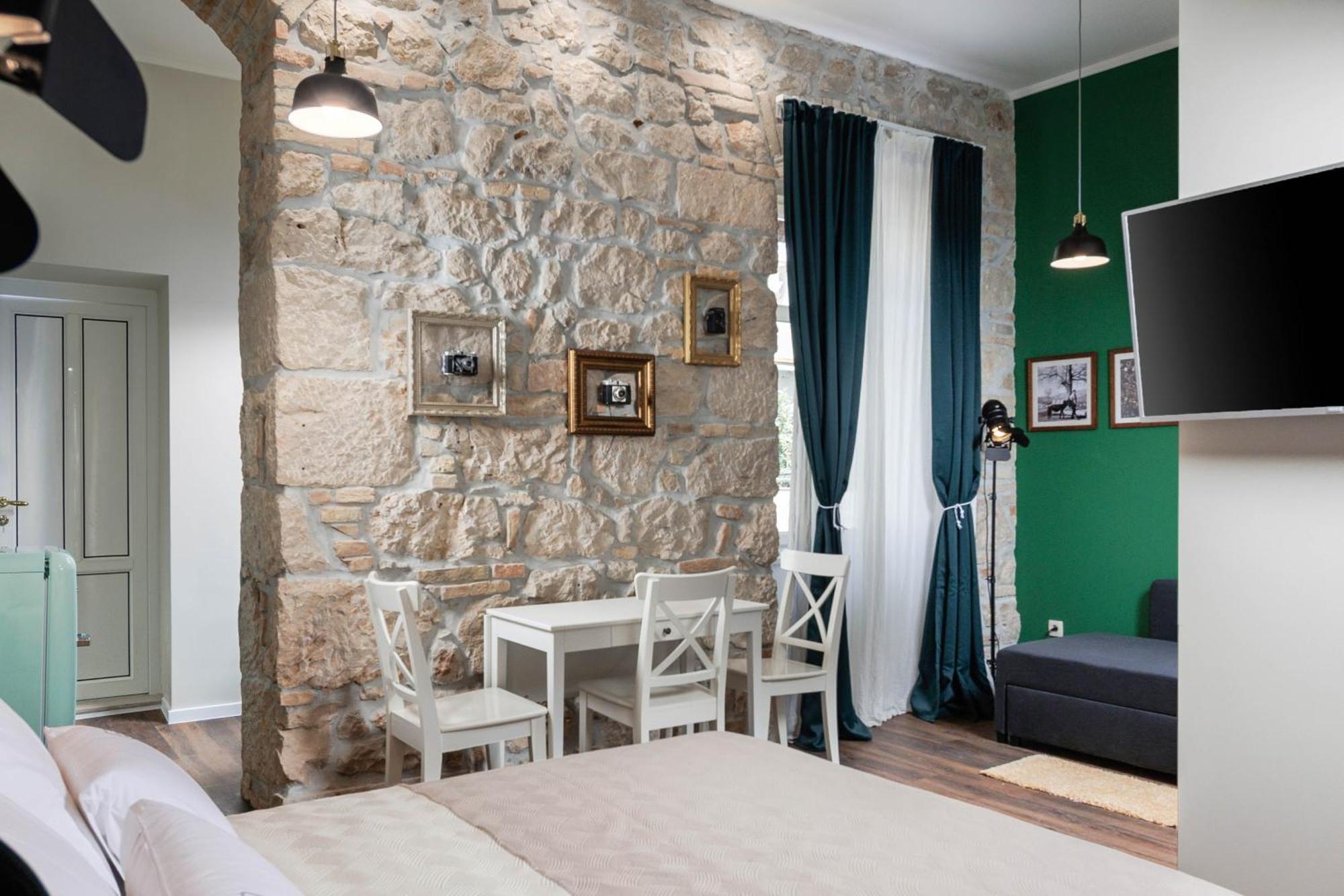 Photel Apartments Crikvenica Bagian luar foto