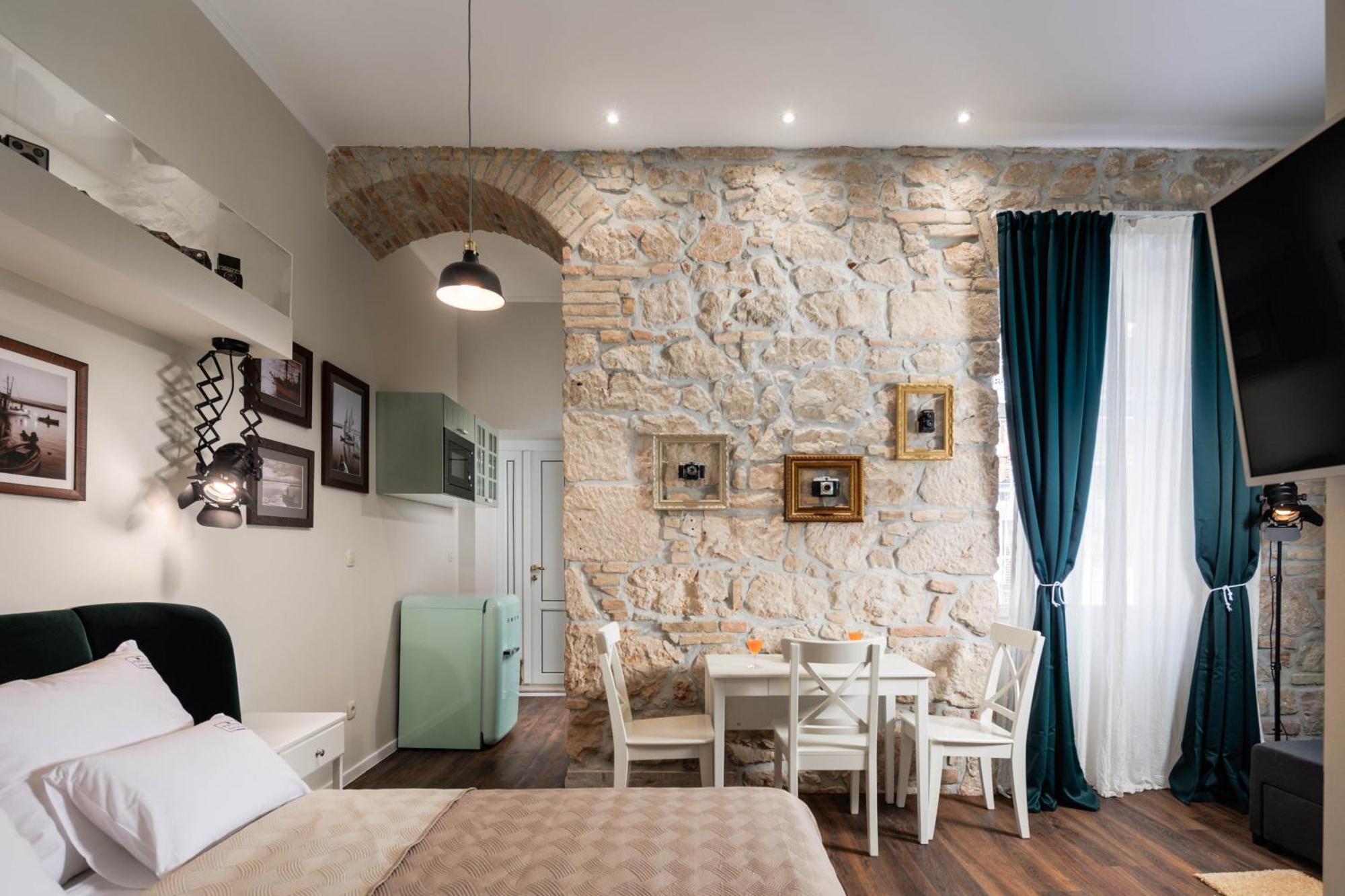 Photel Apartments Crikvenica Bagian luar foto