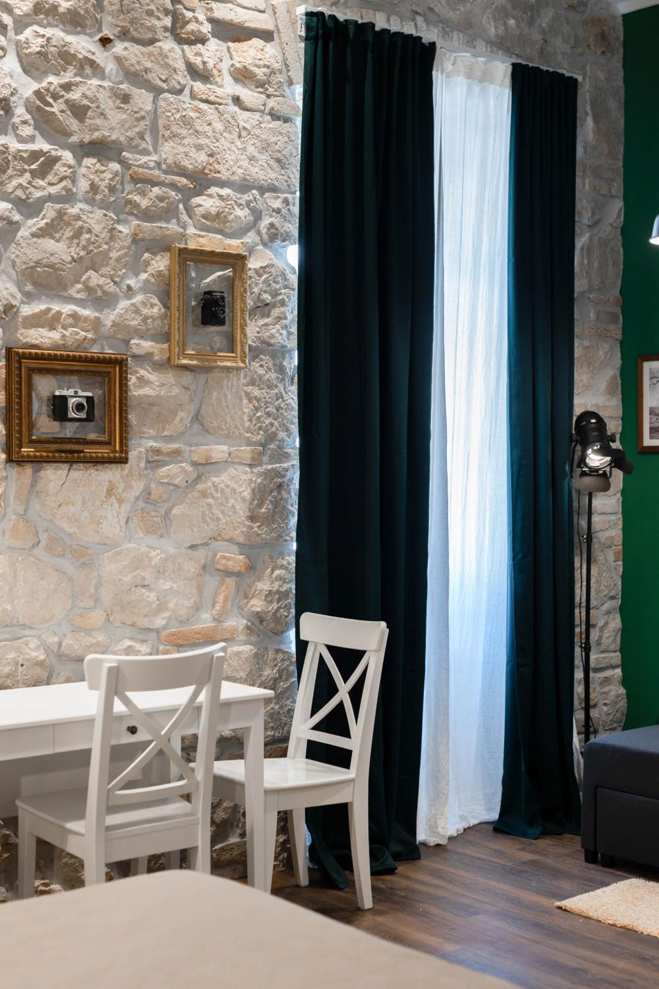 Photel Apartments Crikvenica Bagian luar foto