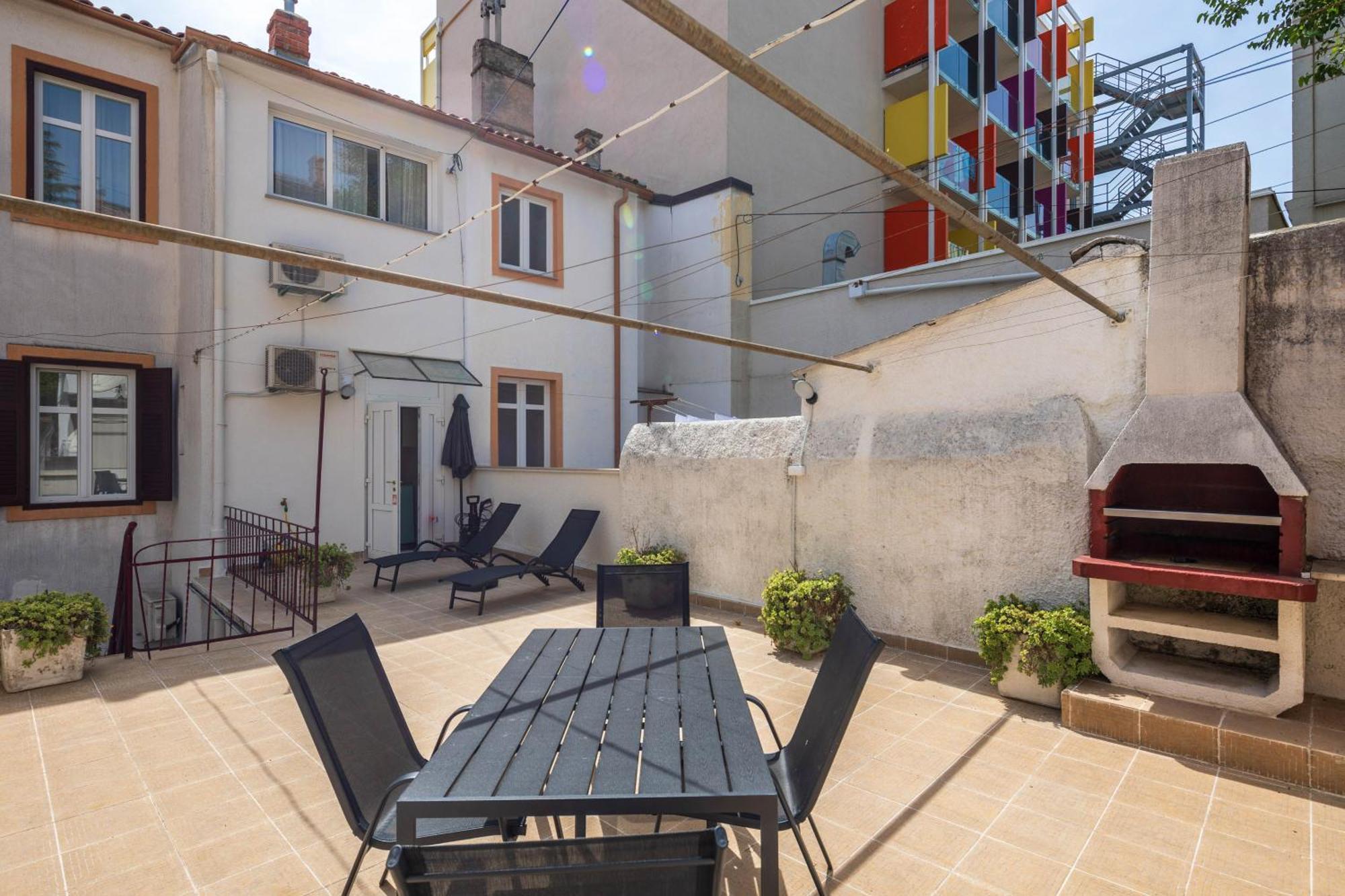 Photel Apartments Crikvenica Bagian luar foto